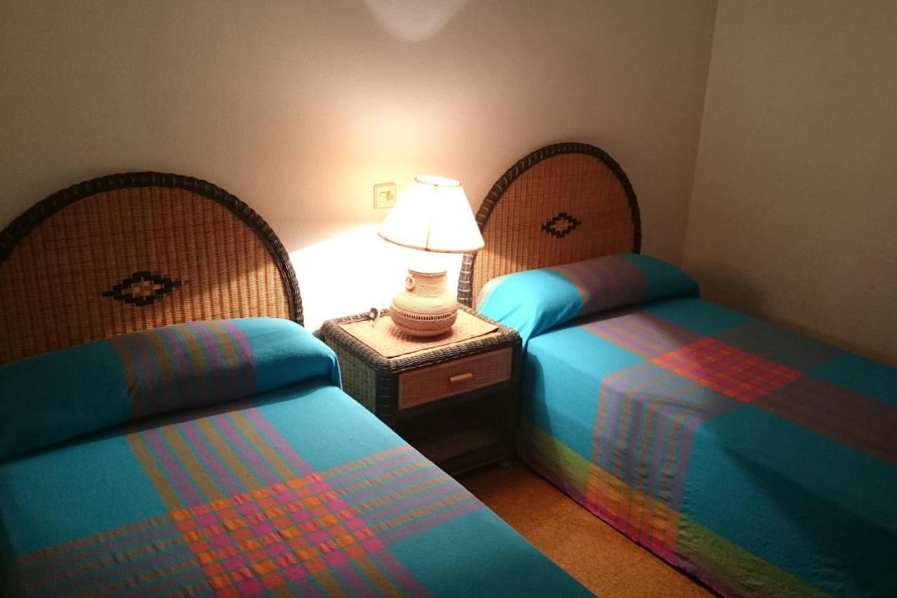 דירות Se Alquila Piso Centrico En Sanxenxo C/Garaje מראה חיצוני תמונה