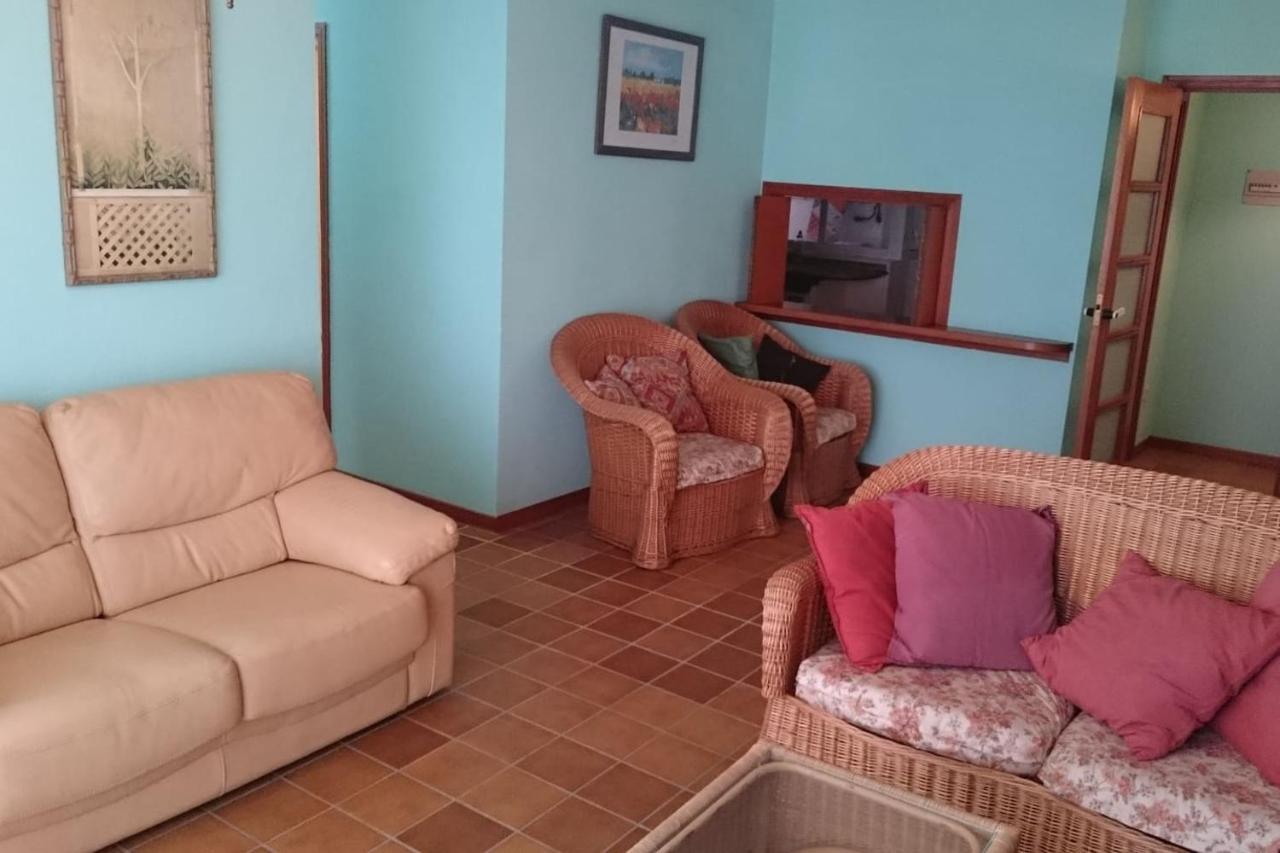 דירות Se Alquila Piso Centrico En Sanxenxo C/Garaje מראה חיצוני תמונה