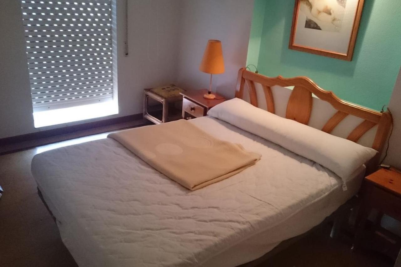דירות Se Alquila Piso Centrico En Sanxenxo C/Garaje מראה חיצוני תמונה